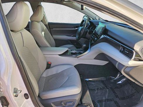 Used 2021 Toyota Camry XSE w/ Navigation Package image 25