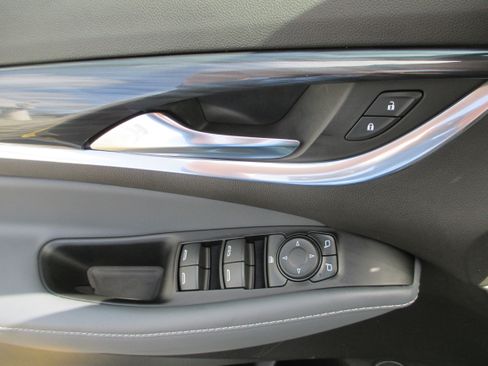 Used 2024 Buick Enclave Essence w/ Sport Touring Edition image 13