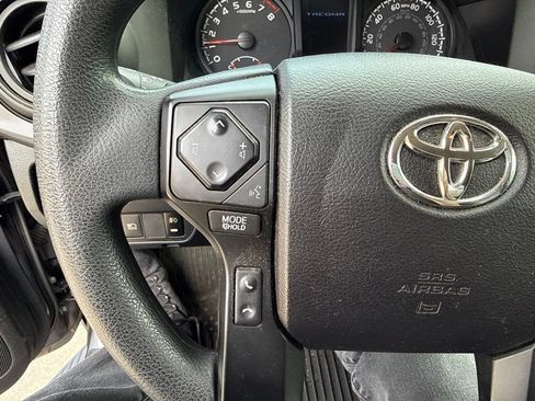 Used 2021 Toyota Tacoma SR AWD/4WD image 13