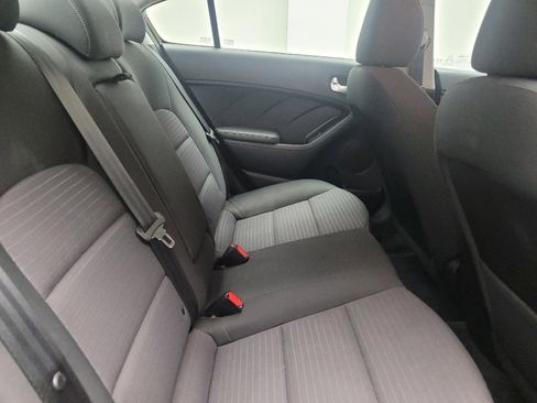 Used 2017 Kia Forte LX w/ LX Popular Package image 19