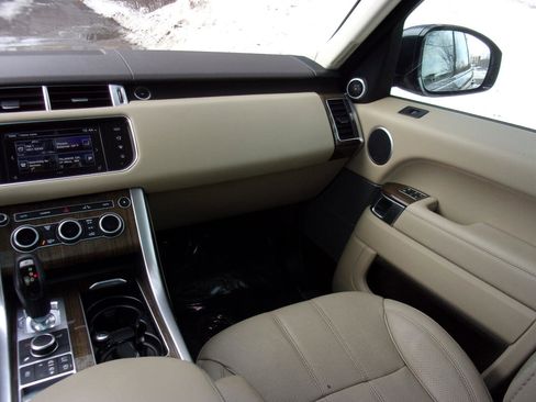 Used 2016 Land Rover Range Rover Sport HSE image 13