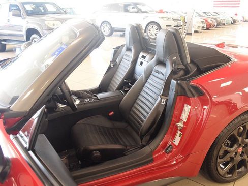 Used 2020 FIAT 124 Spider Abarth w/ Convenience Group RWD image 56