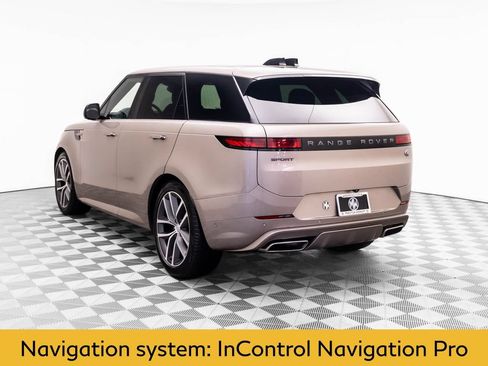 Used 2023 Land Rover Range Rover Sport SE Dynamic AWD/4WD image 3