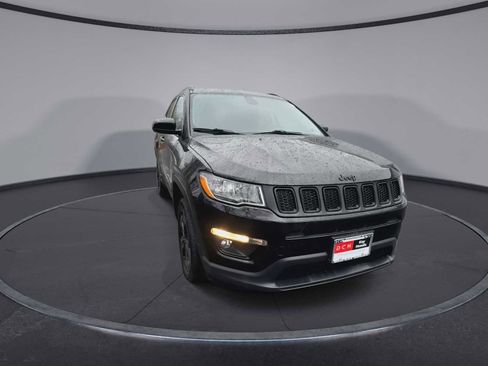 Used 2019 Jeep Compass Altitude image 3