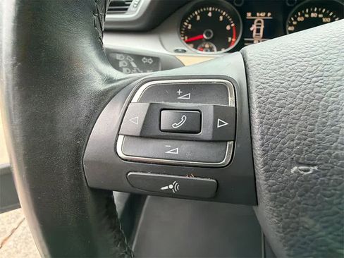 Used 2012 Volkswagen CC Sport image 22