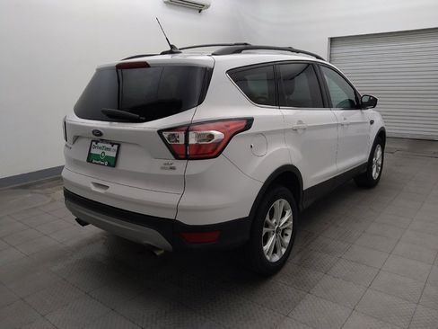 Used 2018 Ford Escape SE w/ SE Sync 3 Package AWD/4WD image 9