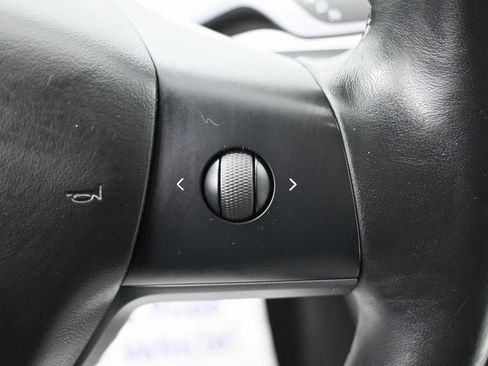 Used 2018 Tesla Model 3 Performance image 16