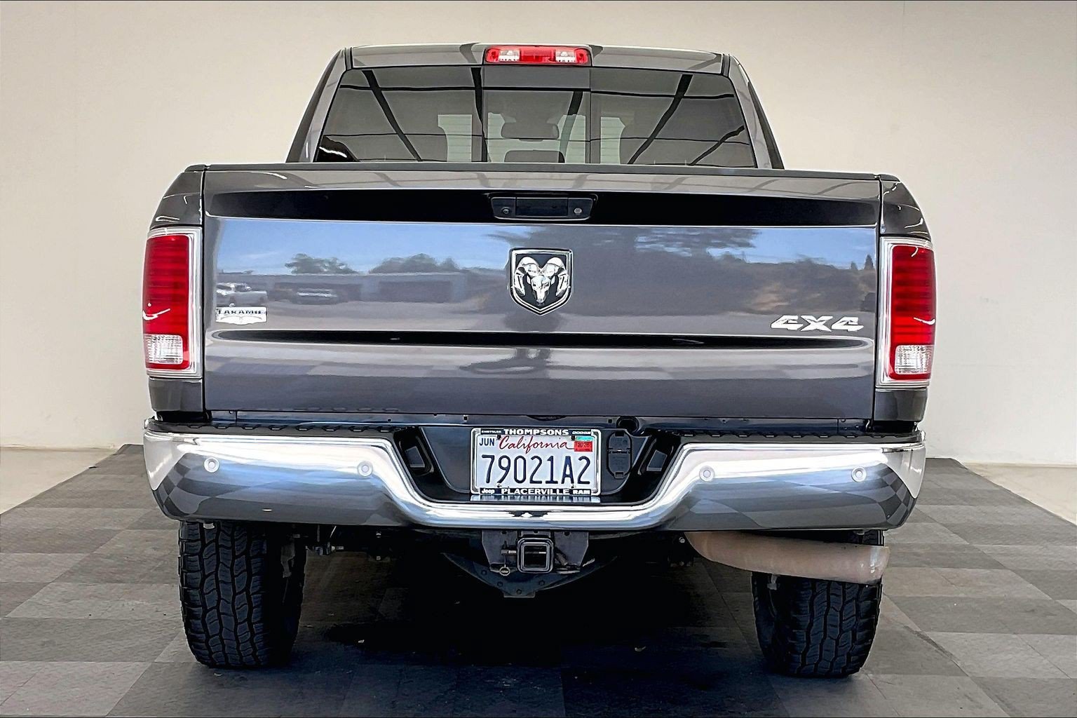 Used 2016 RAM 2500 Laramie AWD/4WD image 3