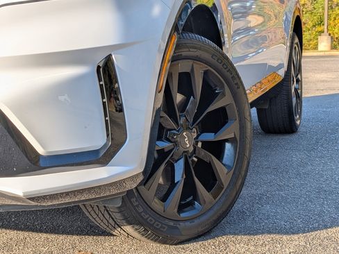 Used 2022 Kia Sorento SX image 37