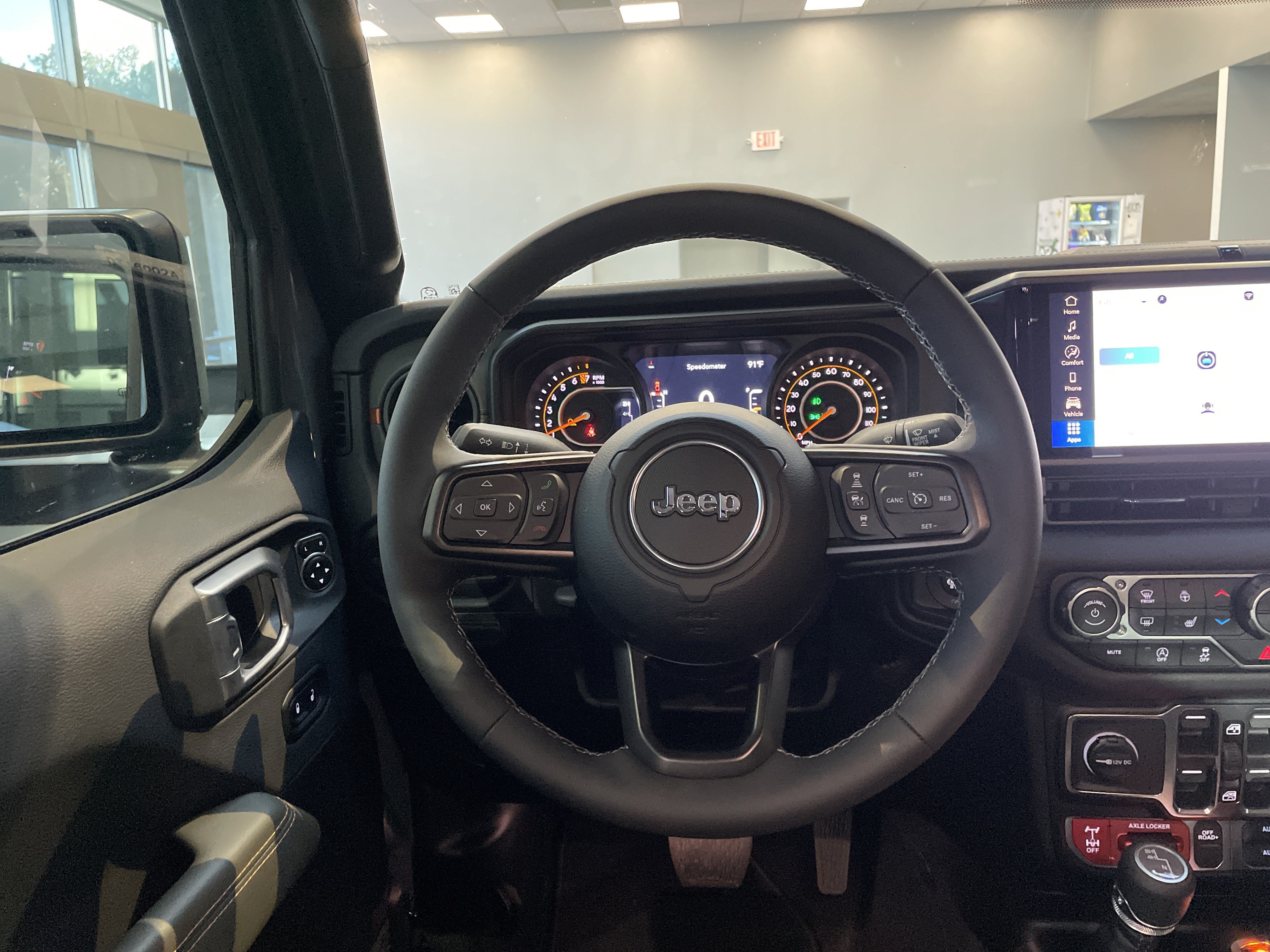 Used 2026 Jeep Gladiator Mojave w/ Steel Bumper Group AWD/4WD image 18