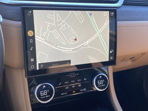 Used 2023 Jaguar F-PACE S image 22