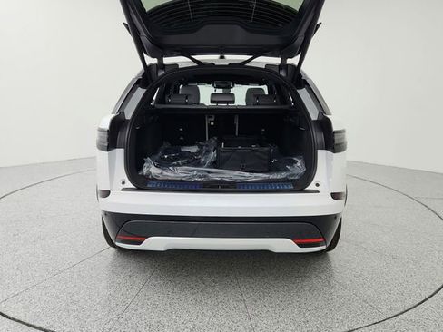 New 2026 Land Rover Range Rover Velar Dynamic SE image 22