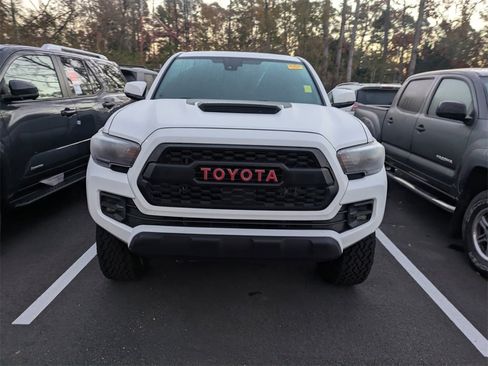 Used 2019 Toyota Tacoma TRD Pro image 2