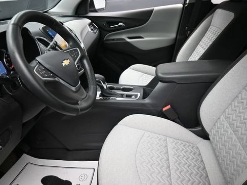 Used 2023 Chevrolet Equinox LT FWD image 16