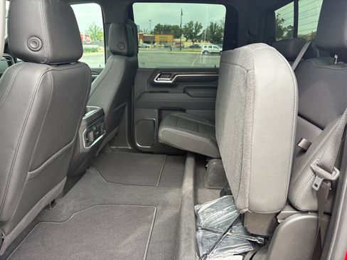 Used 2024 GMC Sierra 2500 SLT w/ SLT Premium Package AWD/4WD image 24