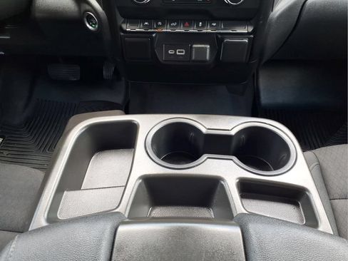Used 2023 Chevrolet Silverado 1500 Custom RWD image 18