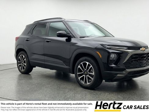 Used 2025 Chevrolet TrailBlazer LT image 1