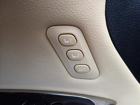 Used 2015 Toyota Avalon XLE Touring FWD image 13