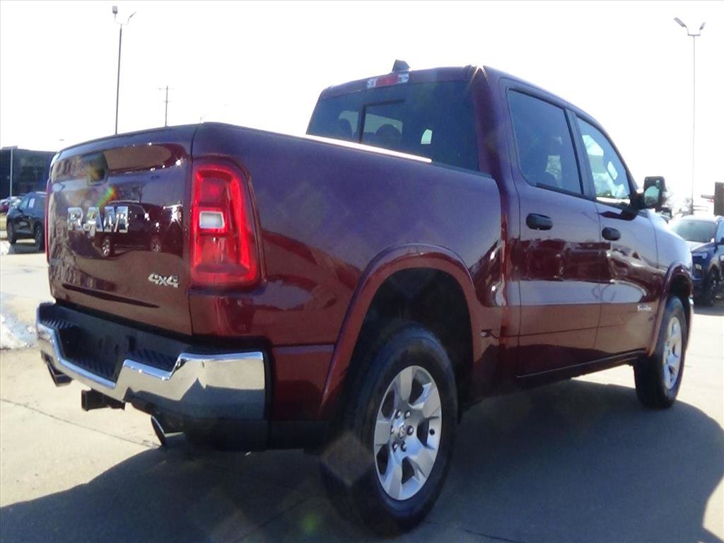 Used 2025 RAM 1500 Big Horn AWD/4WD image 6