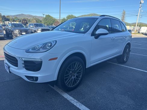 Used 2017 Porsche Cayenne image 7