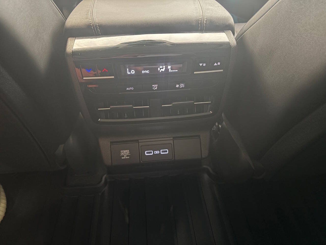 Used 2024 Acura MDX w/ Technology Package AWD/4WD image 15