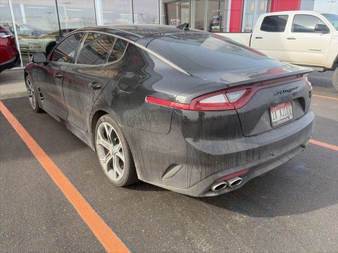 Used 2018 Kia Stinger GT2 image 2