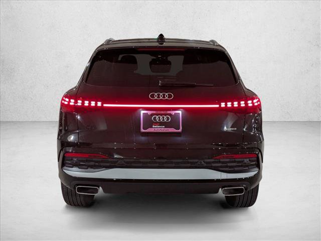 Used 2025 Audi Q5 Premium w/ Convenience Package AWD/4WD image 7