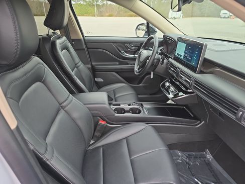 New 2025 Lincoln Corsair Grand Touring w/ Jet Appearance Package image 10