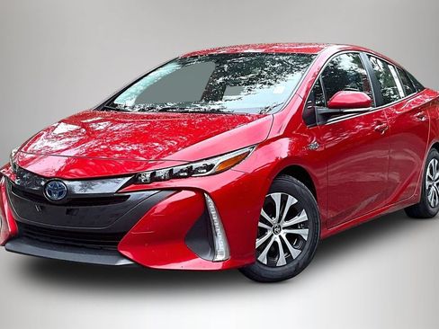 Used 2021 Toyota Prius Prime LE FWD image 1
