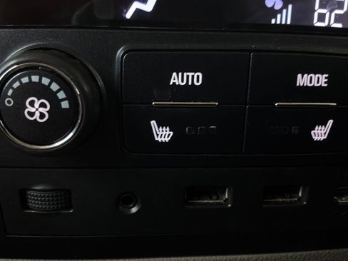 Used 2019 GMC Yukon SLT w/ Premium Edition RWD image 15