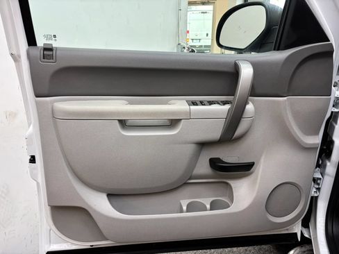 Used 2011 GMC Sierra 2500 W/T AWD/4WD image 20