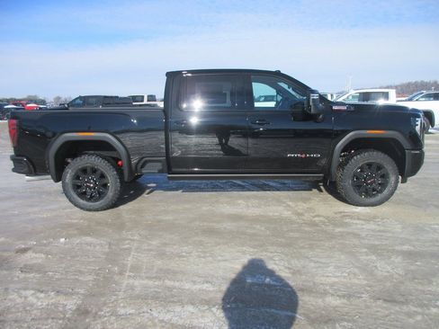 New 2026 GMC Sierra 2500 AT4 w/ AT4 Premium Plus Package image 3