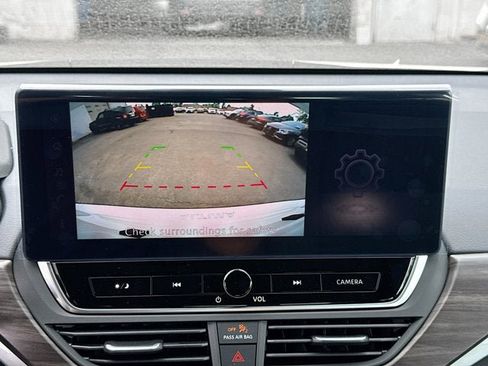 New 2025 Nissan Altima 2.5 SV w/ SV Special Edition Package image 17