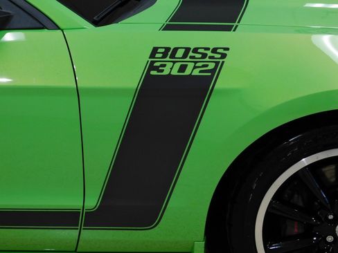Used 2013 Ford Mustang Boss 302 w/ Boss 302 Accessory Pkg image 16