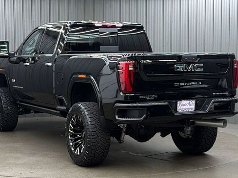 Used 2026 GMC Sierra 3500 Denali Ultimate AWD/4WD image 3