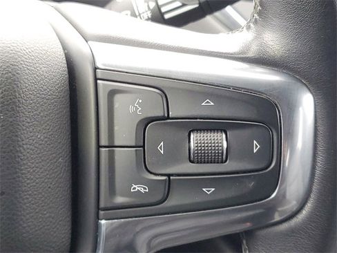 Used 2022 Chevrolet Blazer LT image 25