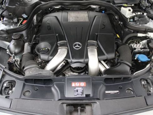 Used 2012 Mercedes-Benz CLS 550 4MATIC image 32