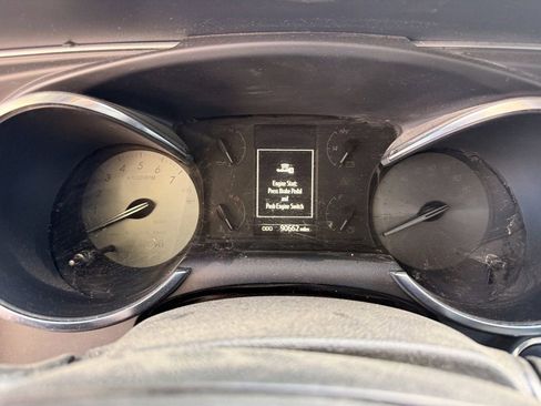 Used 2022 Toyota Sequoia SR5 image 8