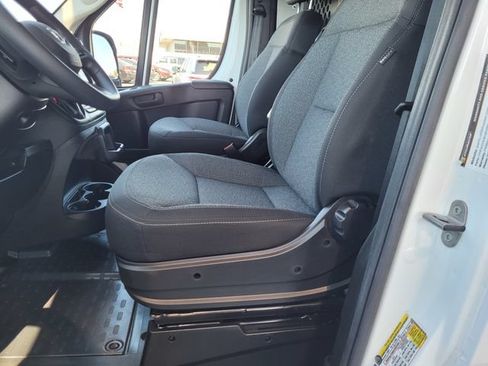 Used 2025 RAM ProMaster 2500 w/ U-Haul Equipment Group FWD image 16