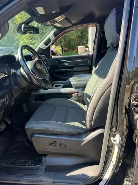 Used 2019 RAM 1500 Big Horn AWD/4WD image 5
