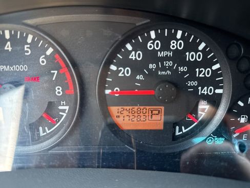 Used 2008 Nissan Frontier SE w/ SE Value Truck Pkg AWD/4WD image 8