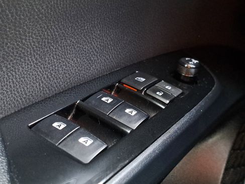 Used 2017 Toyota Prius Two image 27