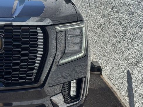Used 2023 GMC Yukon XL Denali Ultimate image 5