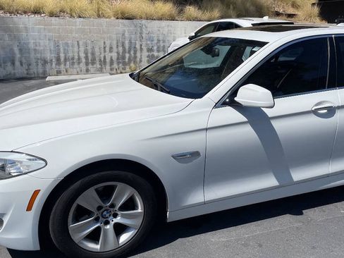 Used 2013 BMW 528i Sedan RWD image 19