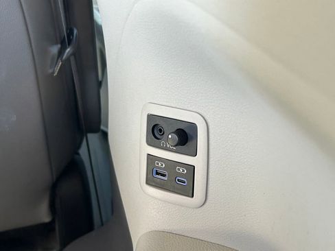 Certified 2024 Toyota Sienna XLE w/ XLE Plus Package image 16