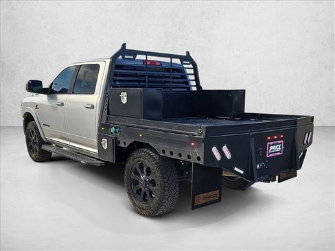 Used 2022 RAM 2500 Laramie w/ Night Edition image 8