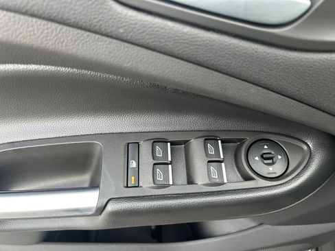 Used 2019 Ford Escape SEL AWD/4WD image 15