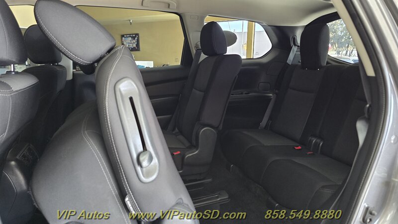 Used 2019 Nissan Pathfinder S FWD image 15