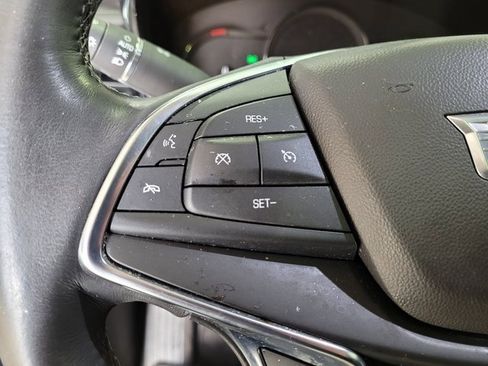 Used 2018 Cadillac XT5 Luxury w/ Driver Awareness Package image 38