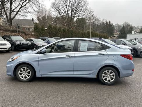 Used 2014 Hyundai Accent GLS image 2